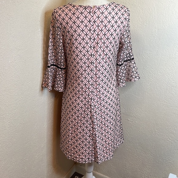 Sandra Darren Pink & Black Lace Dress - Picture 5 of 11